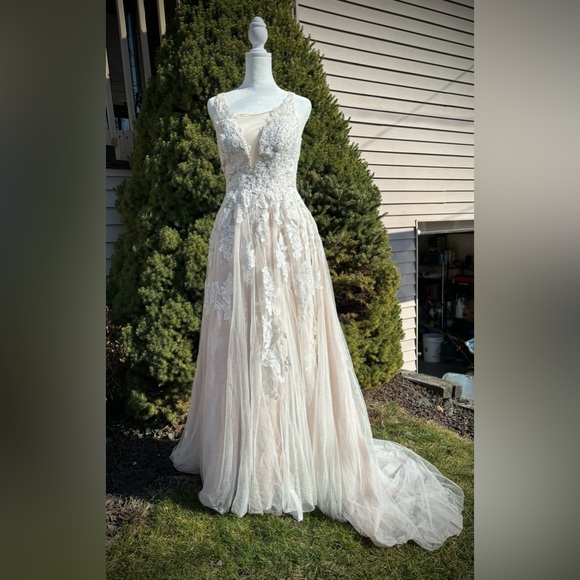 OLEG CASSINI - Ivory Wedding Dress - purchased 2022 - Picture 2 of 6